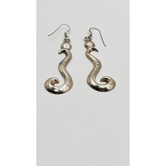 $125 OBO A striking pair of vintage dangle earrings  Sterling Silver 925 Dangle Hook Earrings Gothic Tribal Swirl Hopi Vntg Not Scrap